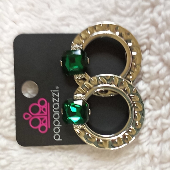 paparazzi Jewelry - Smoldering Scintillation Green Post Earrings. NWT